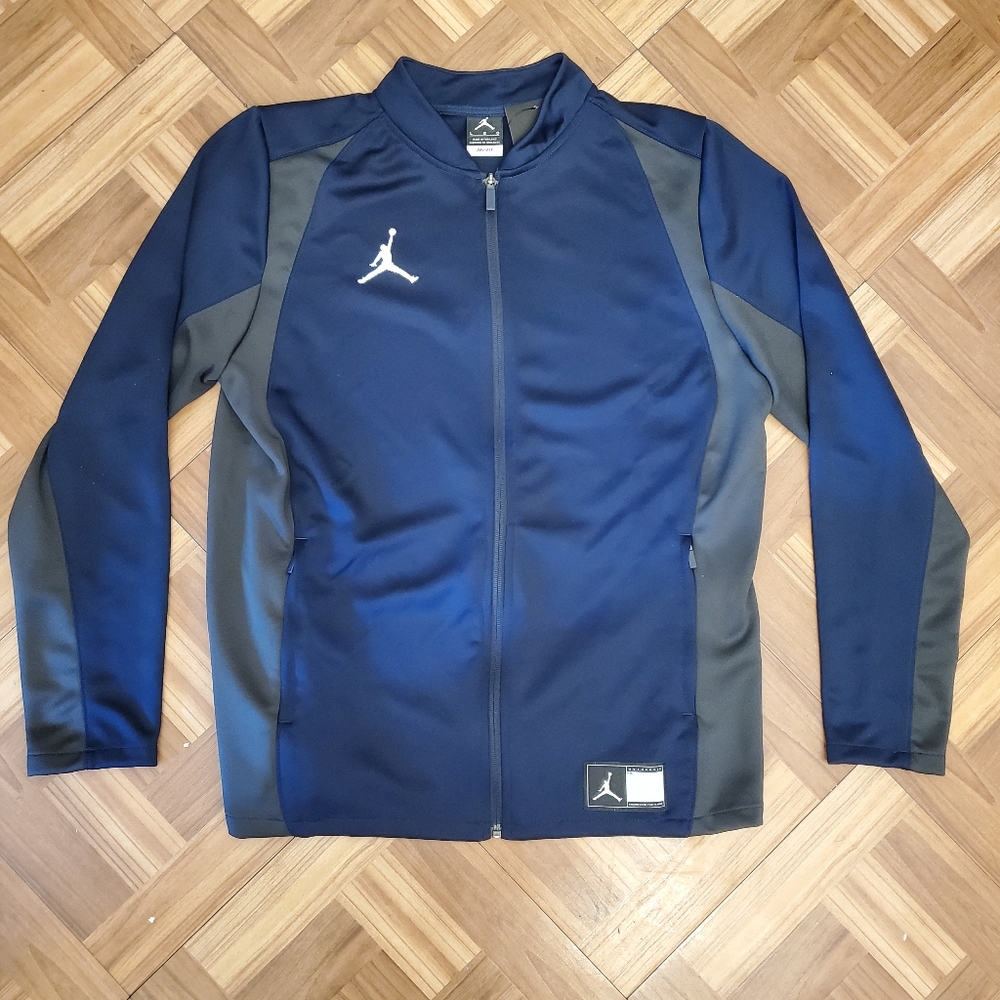 Jordan Women's Dri-Fit Full Zip Long Sleeve Jacket